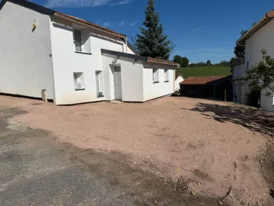 Ev Satılık 42620 Saint-Pierre-Laval FR